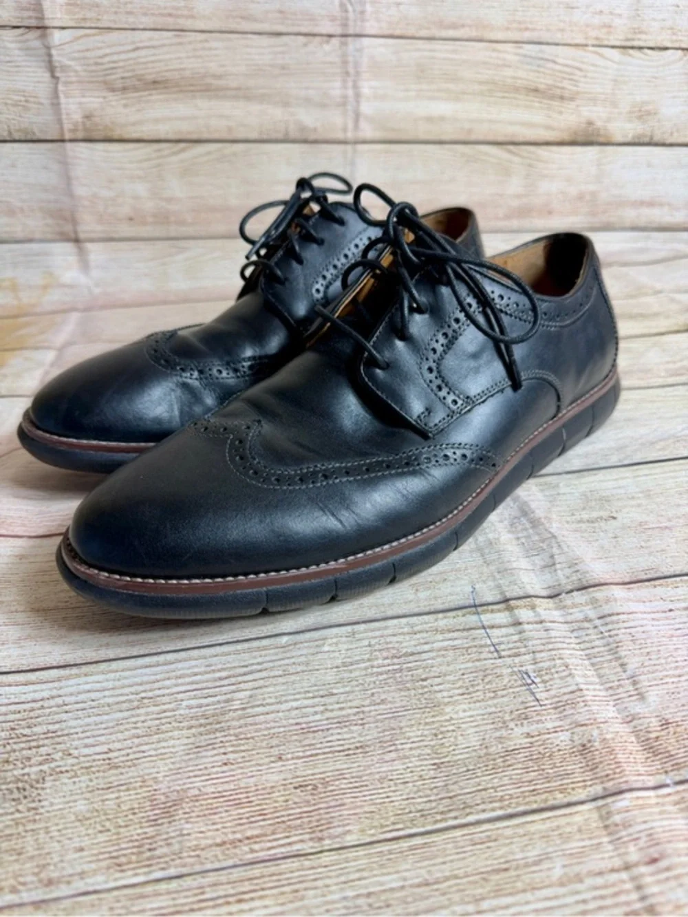 Johnston and Murphy black wing tip, Oxford. Leather size 13.